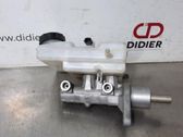Master brake cylinder