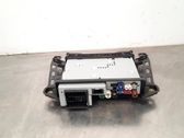 Radio / CD-Player / DVD-Player / Navigation