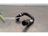 Tuyau de liquide de refroidissement moteur