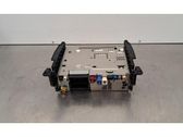 Radio / CD-Player / DVD-Player / Navigation