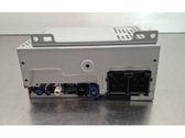 Radio / CD-Player / DVD-Player / Navigation