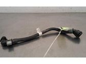 Tuyau de liquide de refroidissement moteur