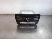 Radio / CD-Player / DVD-Player / Navigation
