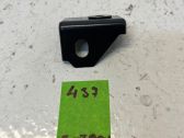 Fender mounting bracket