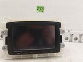 Radio / CD-Player / DVD-Player / Navigation