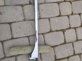 Etupuskurin jakajan koristelista