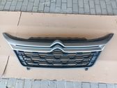 Grille calandre supérieure de pare-chocs avant