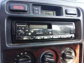 Radio/CD/DVD/GPS-pääyksikkö