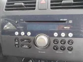 Radio/CD/DVD/GPS-pääyksikkö