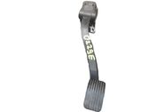 Accelerator throttle pedal