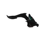 Accelerator throttle pedal
