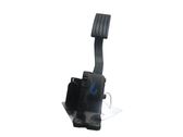 Accelerator throttle pedal