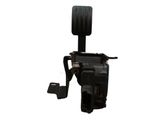Accelerator throttle pedal