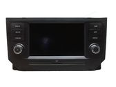 Radio / CD-Player / DVD-Player / Navigation