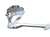 Engine bonnet/hood hinges