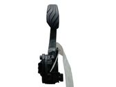Accelerator throttle pedal