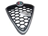 Grille calandre supérieure de pare-chocs avant