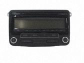 Radio / CD/DVD atskaņotājs / navigācija