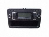 Radio/CD/DVD/GPS-pääyksikkö