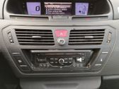 Radio/CD/DVD/GPS head unit