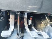 Steering wheel axle set