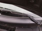 Front wiper blade arm