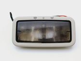 Éclairage lumière plafonnier avant