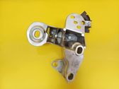 Engine mounting bracket