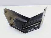 Fender mounting bracket