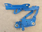 Engine bonnet/hood hinges