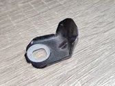 Fender mounting bracket