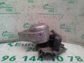 Engine mount bracket