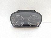 Geschwindigkeitsmesser Cockpit