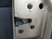 Cerradura de puerta delantera