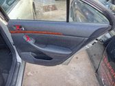 Moldura del tarjetero de la puerta trasera