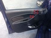 Revestimiento de puerta delantera