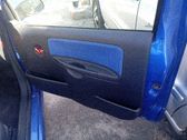 Revestimiento de puerta delantera