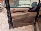Revestimiento de puerta delantera