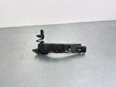 Rear bumper mounting bracket