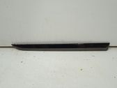 Front bumper splitter molding