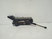Engine bonnet/hood hinges