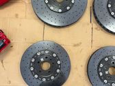 Bremsscheiben und Bremssättel eingestellt
