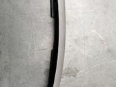 Moldura embellecedora