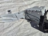 Fender mounting bracket