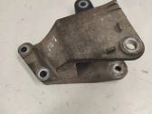 Engine mounting bracket