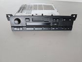 Radio / CD-Player / DVD-Player / Navigation