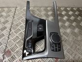 Head unit multimedia control