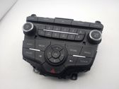 Radio / CD-Player / DVD-Player / Navigation