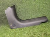 Moldura protectora del borde delantero