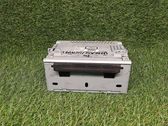 Radio / CD-Player / DVD-Player / Navigation